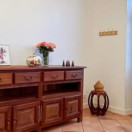 1 Bedroom Amazing In Nanteuil-en-Vallée