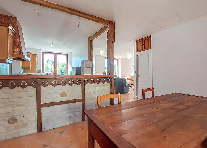 Pet Friendly In With Wifi * Nanteuil-en-Vallée